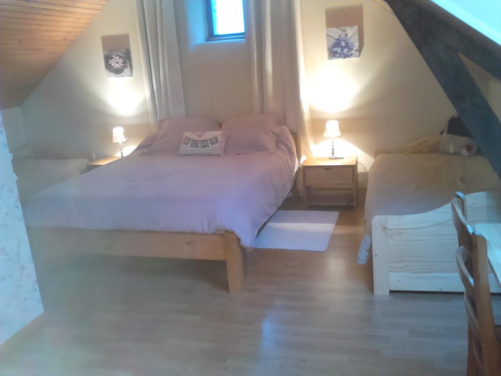 Hotel La P'tit' Fugue La Bouexiere Habitación foto