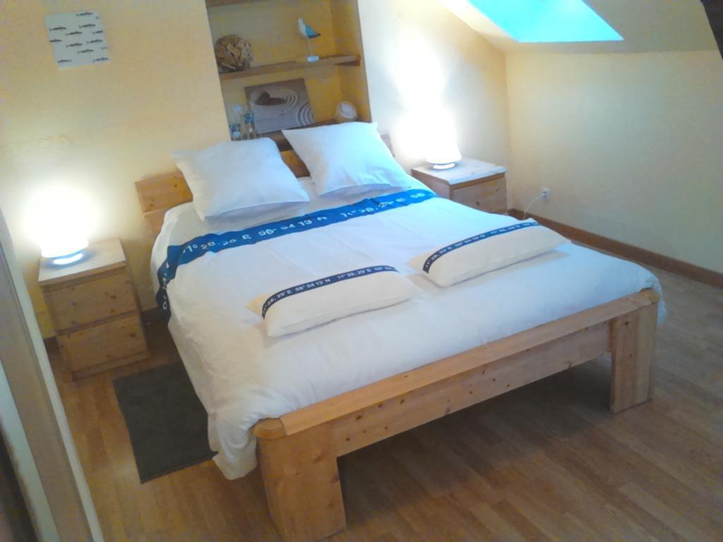 Hotel La P'tit' Fugue La Bouexiere Habitación foto
